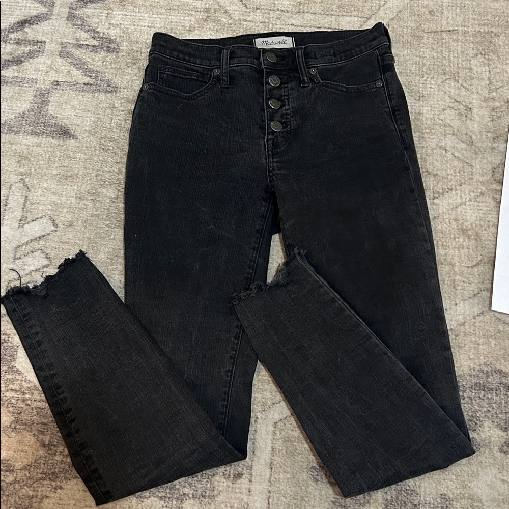 Madewell 9“ High Rise Button Fly Skinny Jeans Frayed Hem